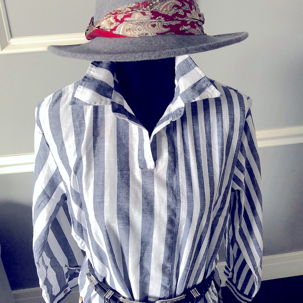 Stylish Stripe Top With Side Button Detail. - image 4